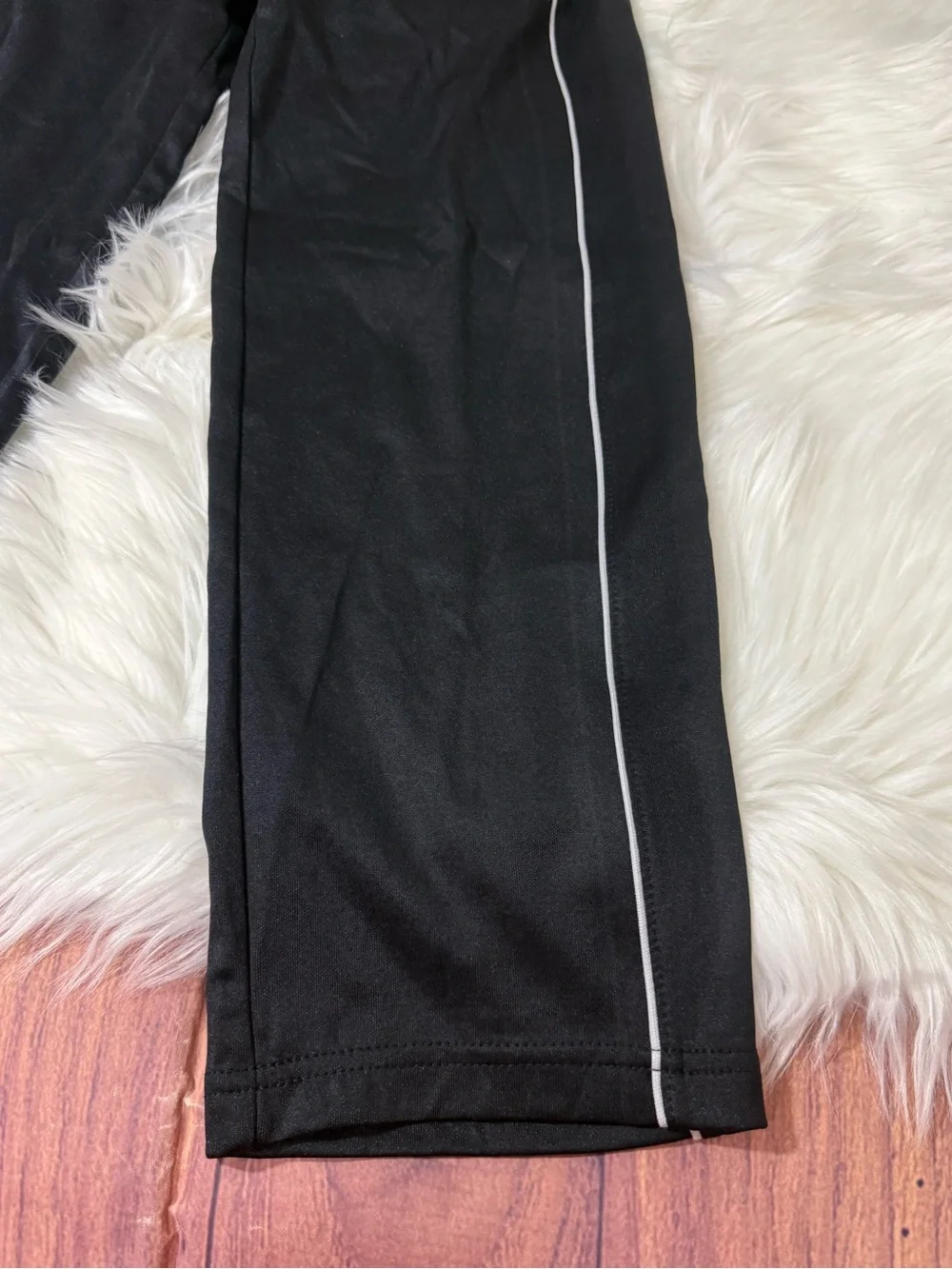 Old Navy Active Black Athletic Pants - Boys Size M (8)